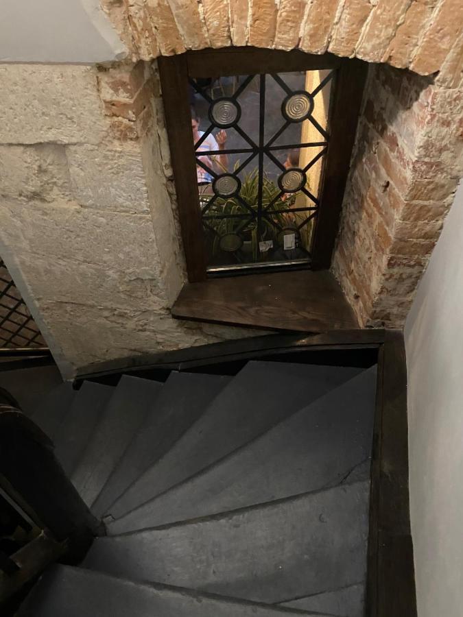 Центер Квартира На Вулиці Лесі Українки 19 Lviv Exterior foto